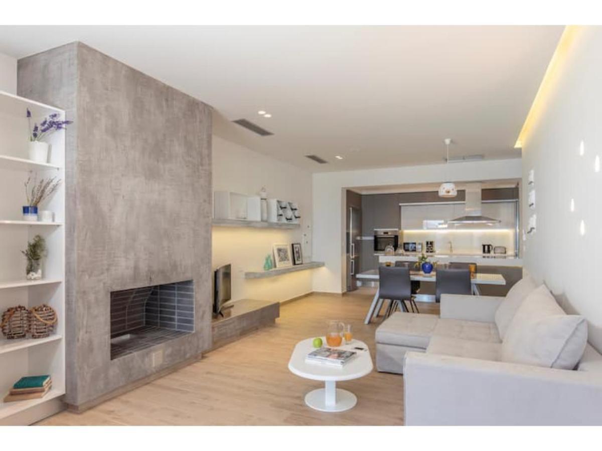 Lindia Athena Luxury Vila